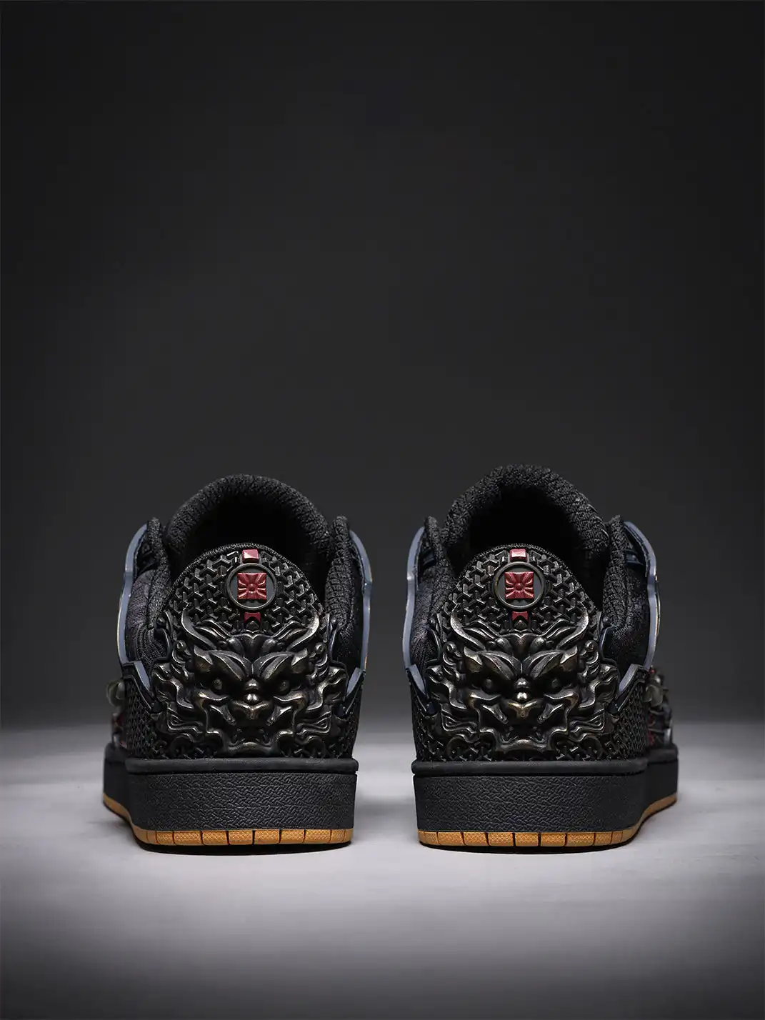 SGSX | Chinese Dragon Relief Art Sneakers-Black