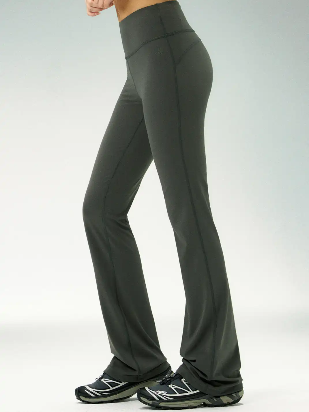 ARISEISM | Retro Flared Yoga Sweatpants