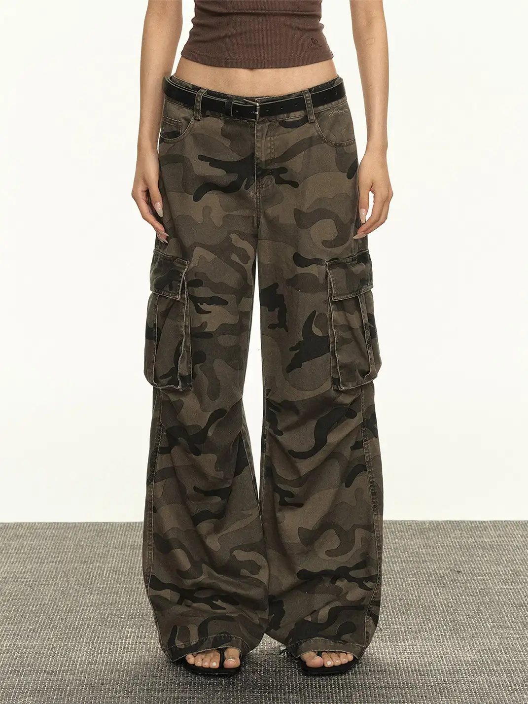 ARISEISM | Low-Rise Camouflage Cargo Casual Pants