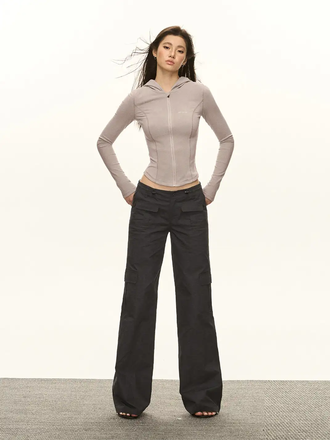 ARISEISM | Multi-Pocket Low-Rise Floor-Length Flared Pants