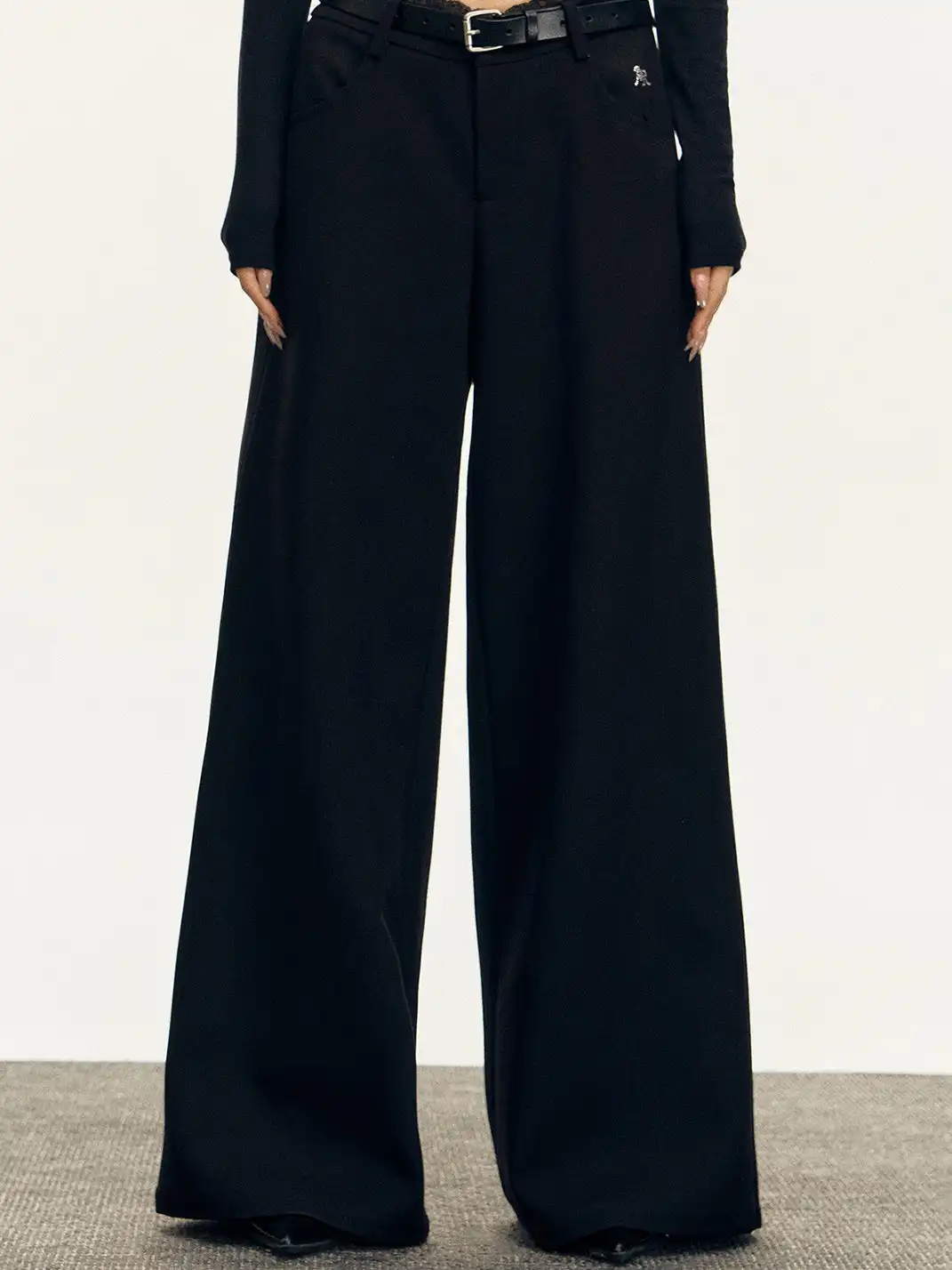 ARISEISM | Flowing Lace Waistband Suit Trousers
