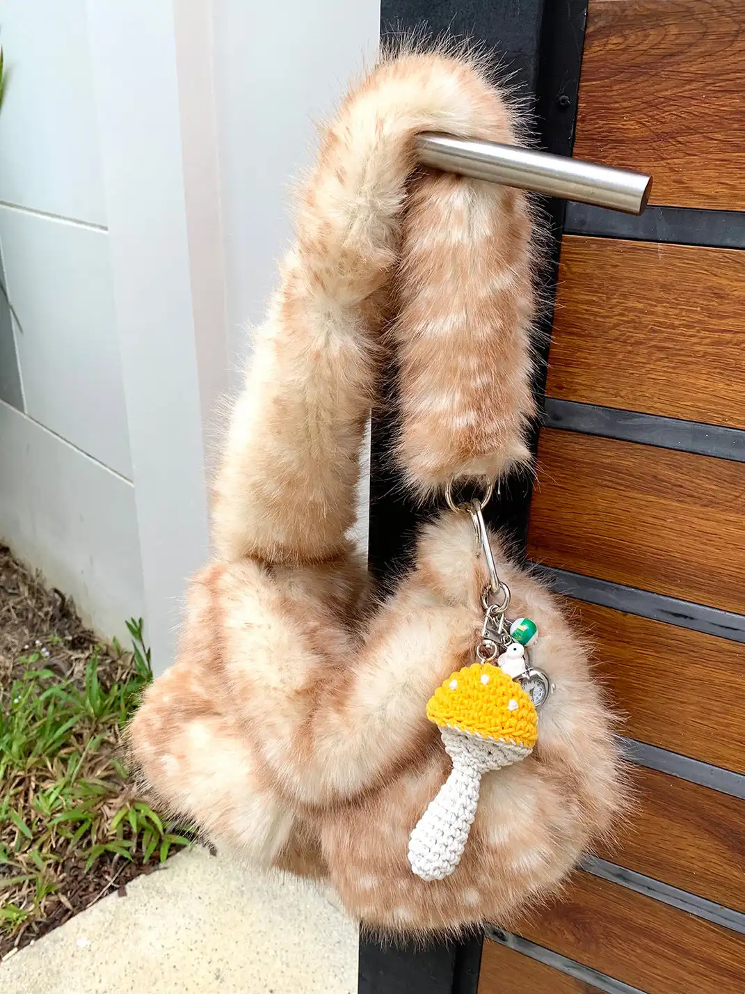 LuoLuoRoom | Shibuya Deer Plush Shoulder Bag