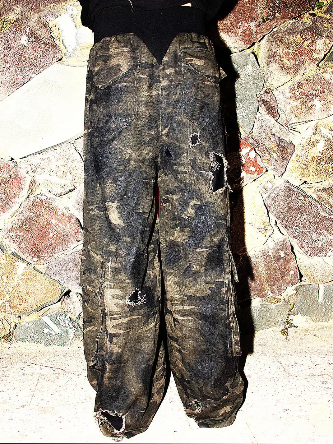 Laukerward | Camouflage Distressed High-waisted Ripped Trousers