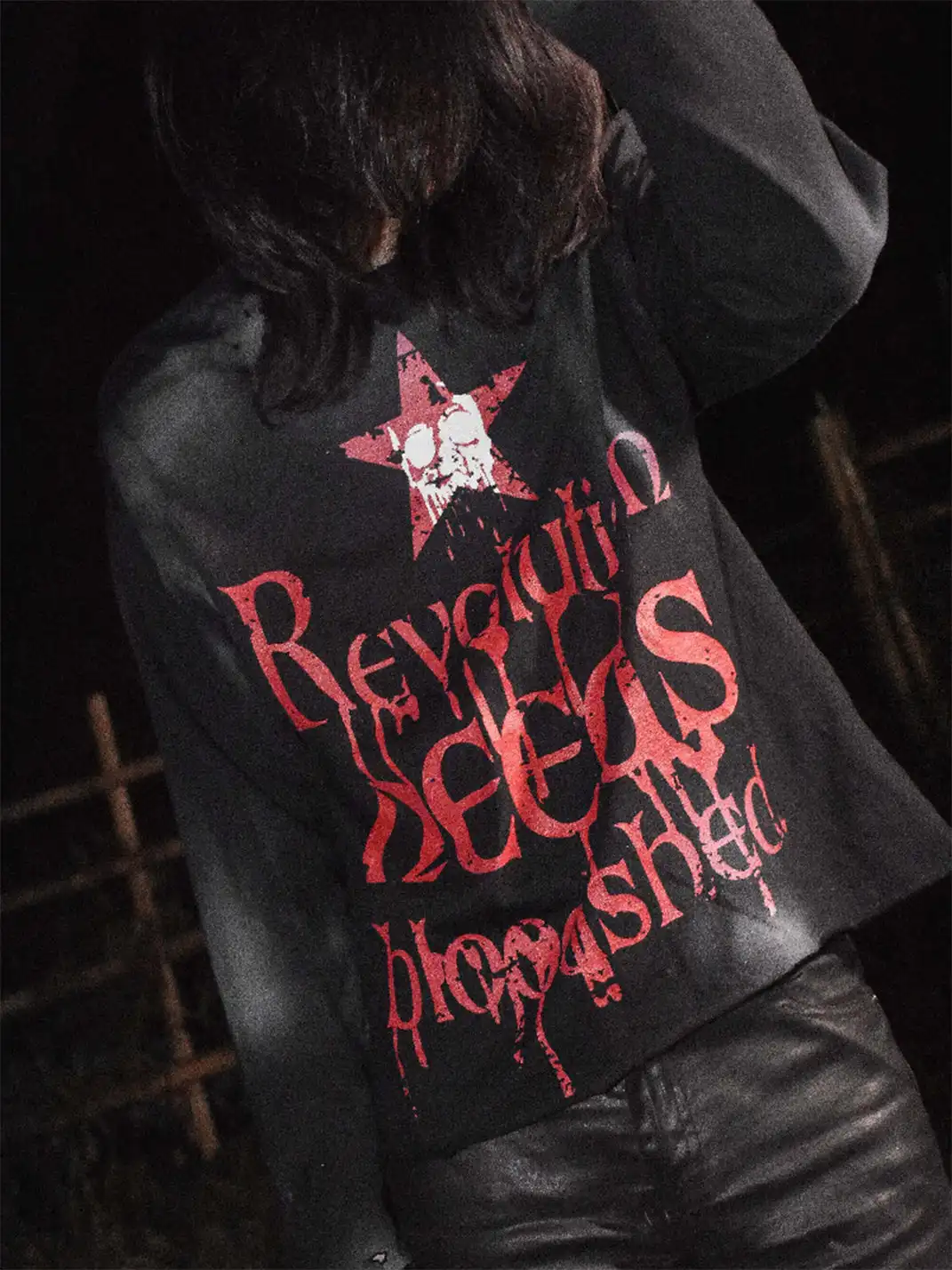 Laukerward | Slogan Spray-painted Rolled-up T-shirt