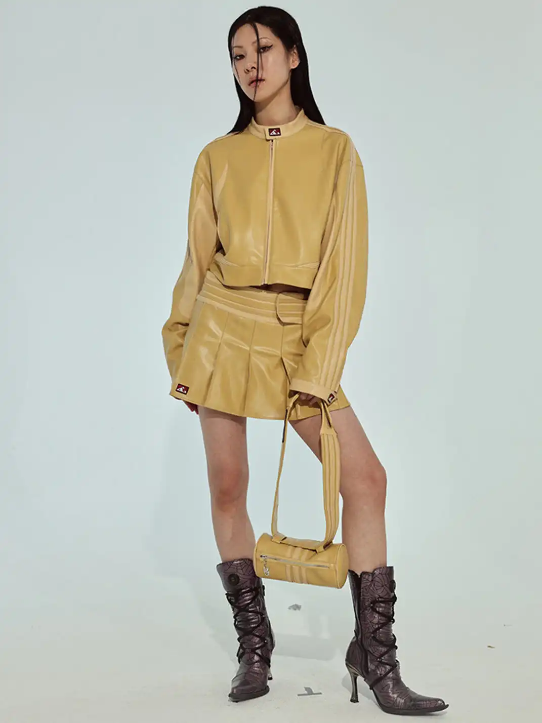 FOURFORTY | Parody of the Three-Stripe Bucket Bag