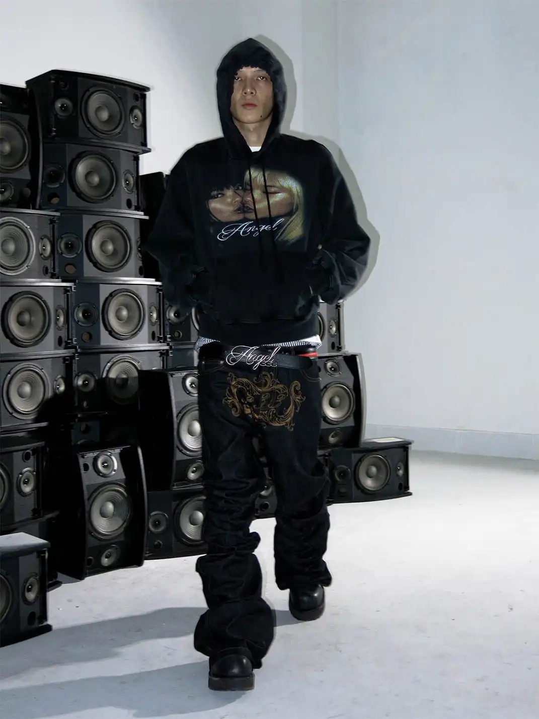 PCCVISION | Portrait Distressed Print Sweatshirt