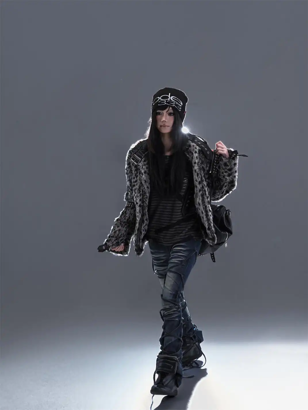 PCCVISION | Two-Tone Distressed Flared Pants With Laces