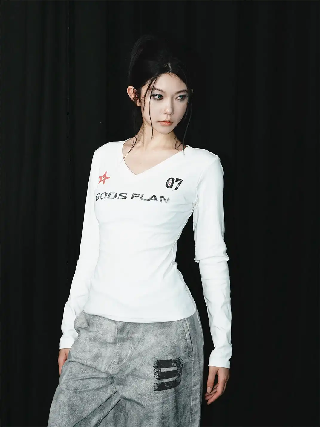 Gods plan | V-neck Number Printed Long Sleeve Top