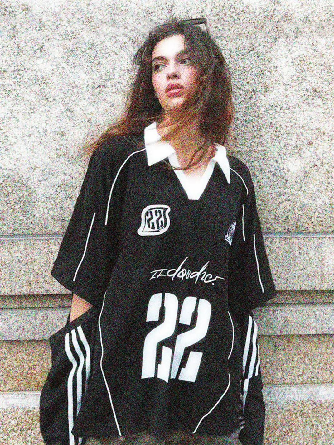 22 doodle | V-neck Quick-Drying Long-Sleeved Top