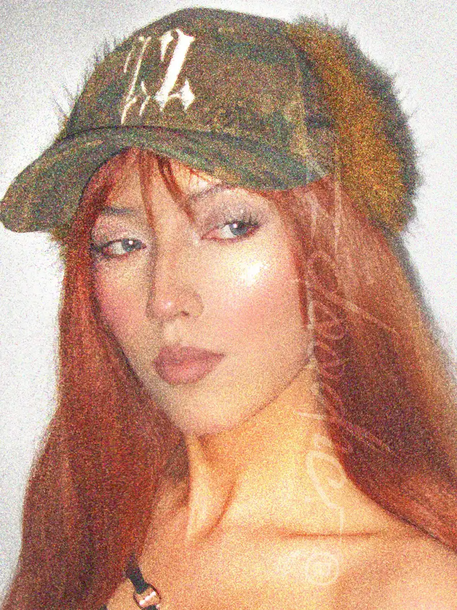22 doodle | Camouflage Distressed Studded Embroidered Baseball Cap - 3