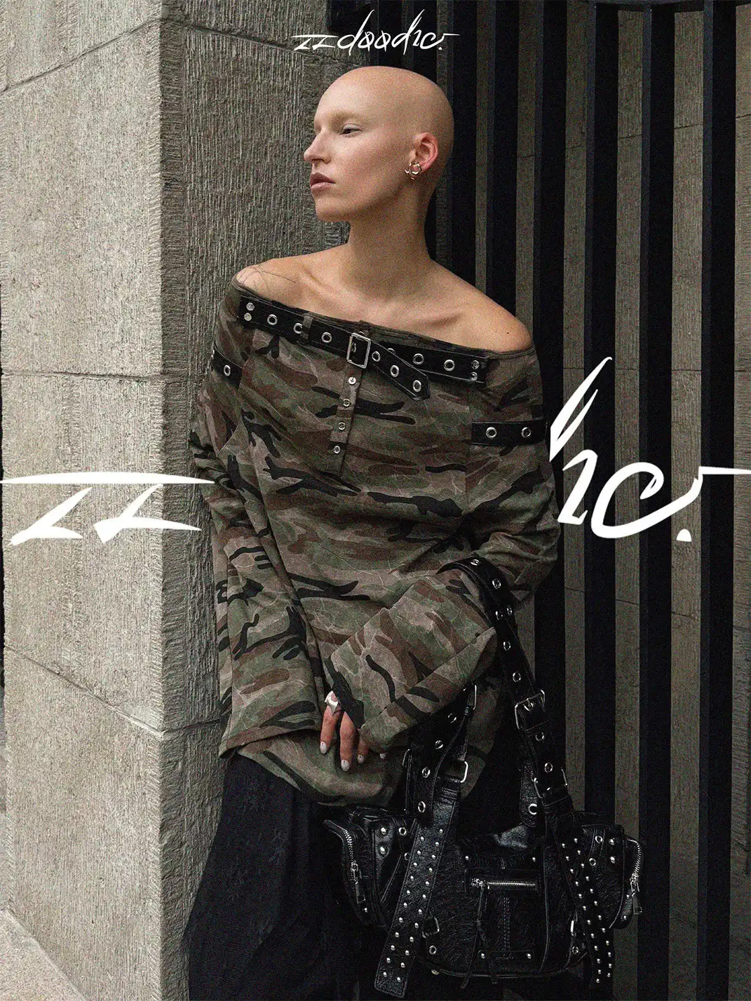 22 doodle | Off-Shoulder Camouflage Long-Sleeve Top
