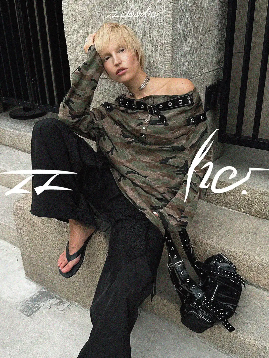 22 doodle | Off-Shoulder Camouflage Long-Sleeve Top