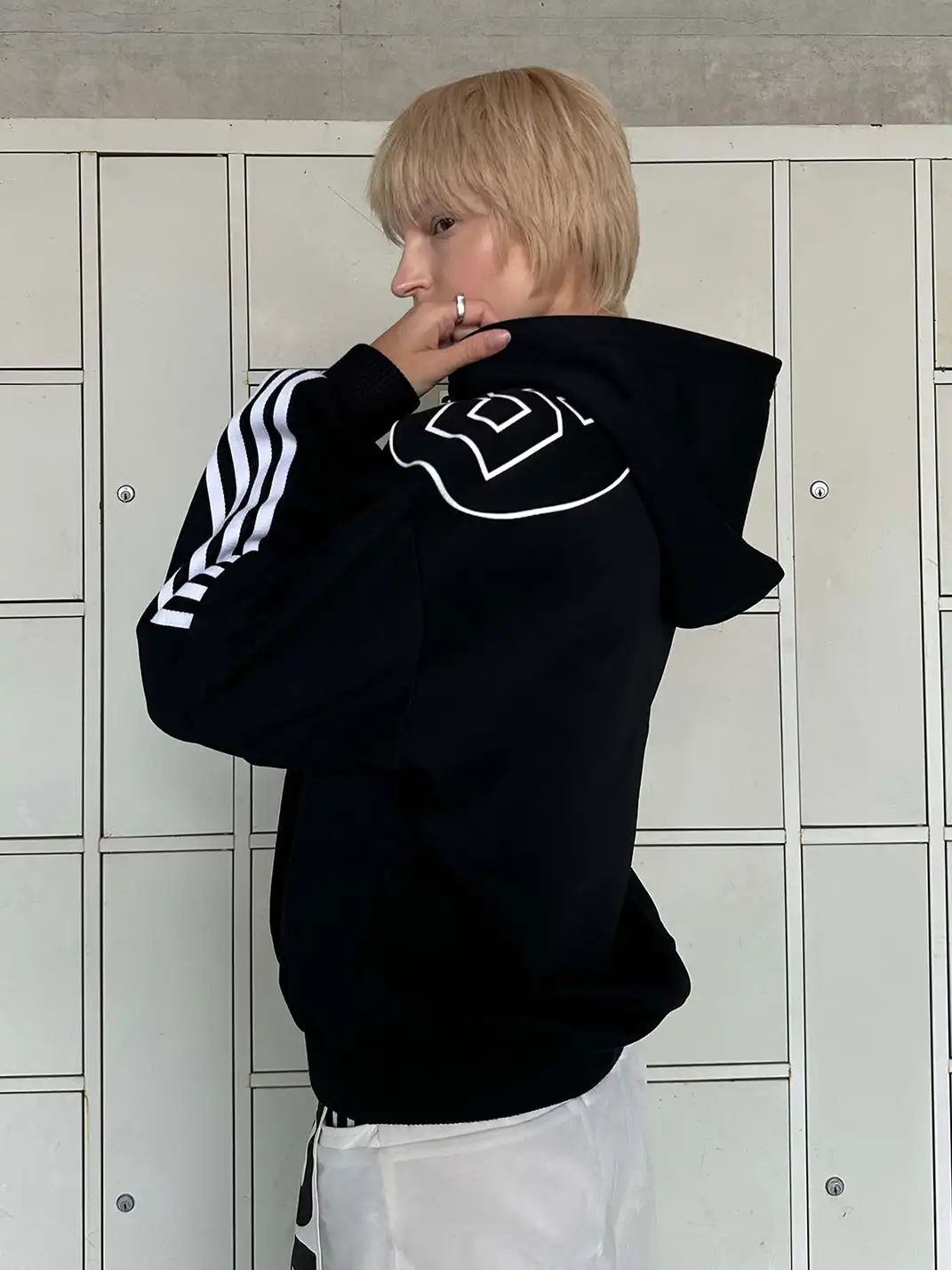 22 doodle | Graphic Line Print Black Hoodie