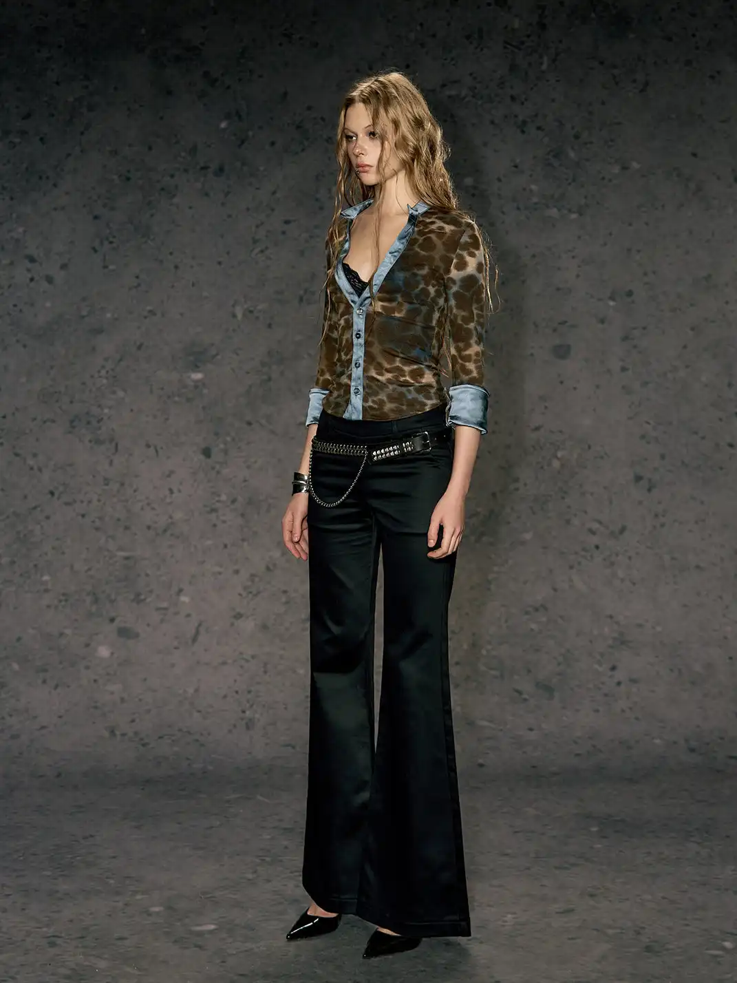 DeleteEX | Leopard Print Patchwork Knit V-neck Top