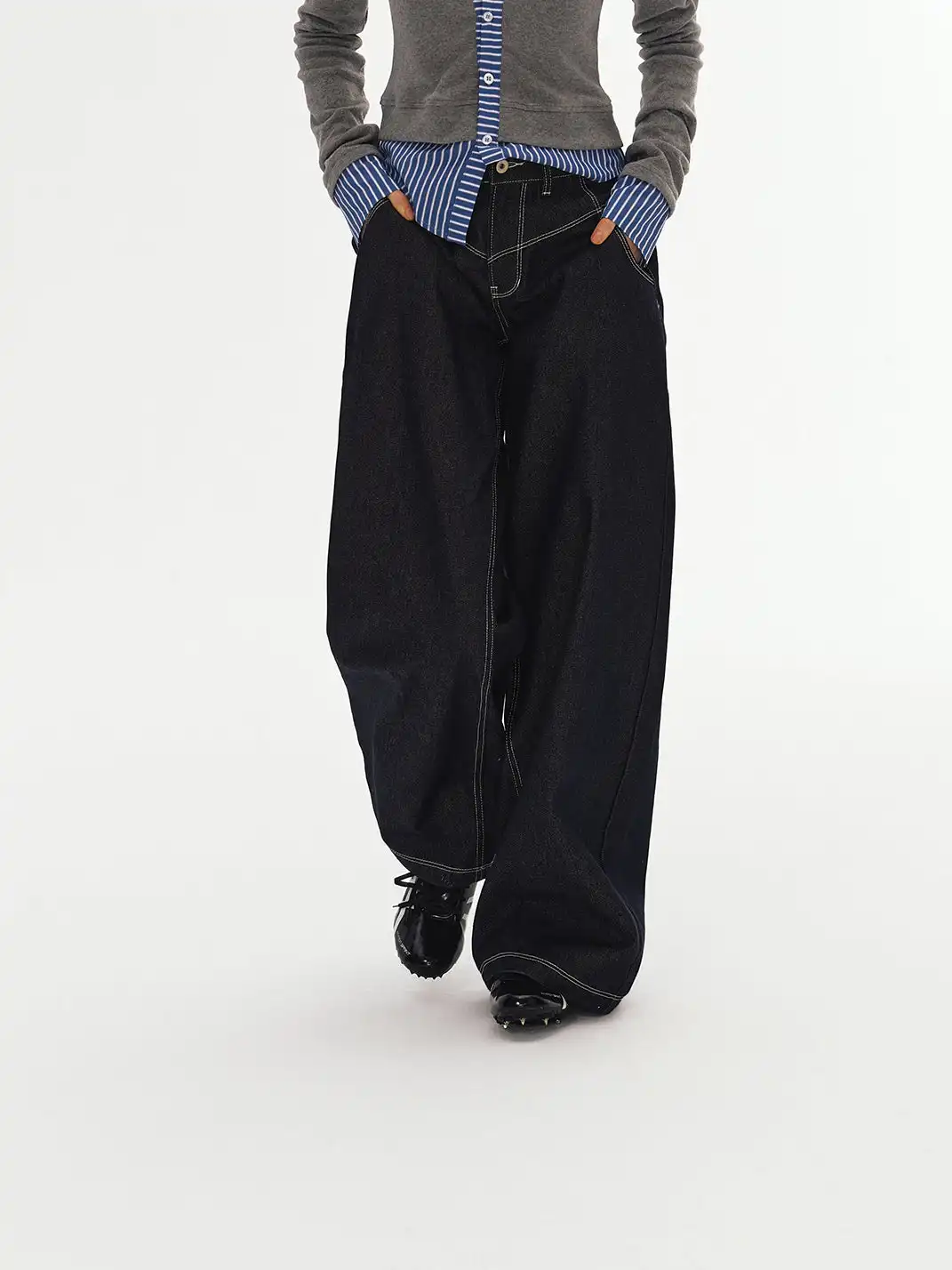 DeleteEX | Cut Silhouette Raw Denim Jeans