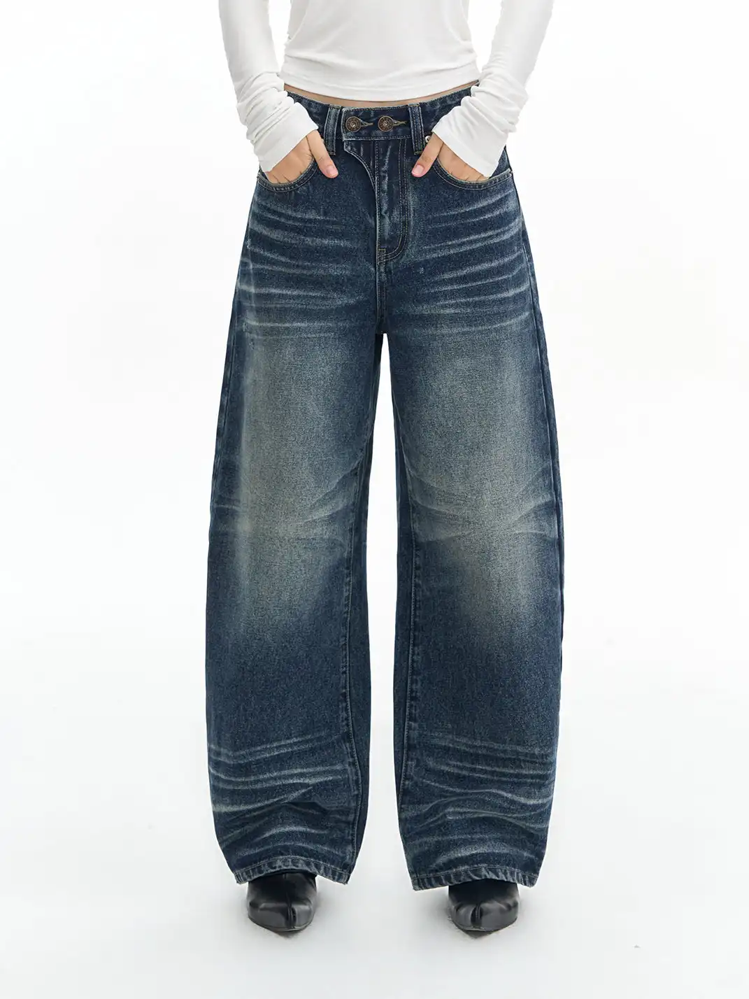 DeleteEX | Curved Washed Saucer Jeans