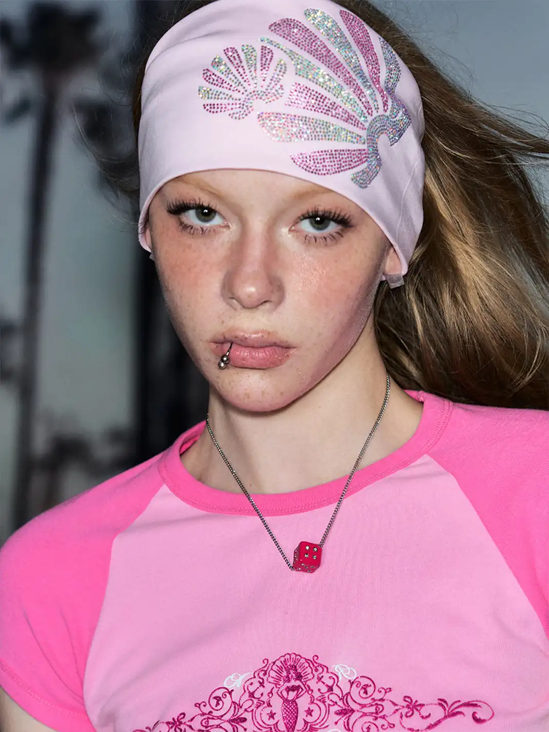 DeleteEX | Rhinestone Shell Headband