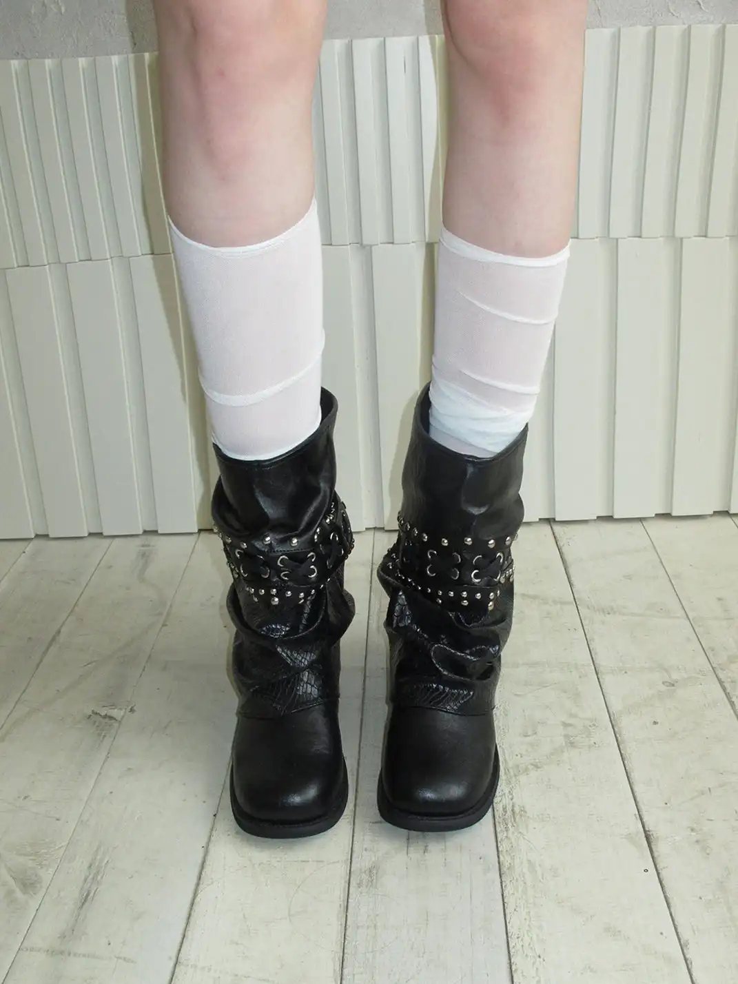 Mooreyu Atelier | Studded Leather Pleated Slouch Boots