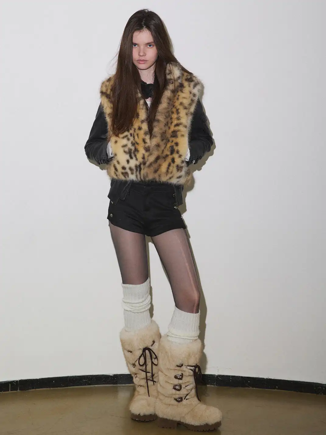 Mooreyu Atelier | Round-Toe Lace-Up Cotton Boots-White