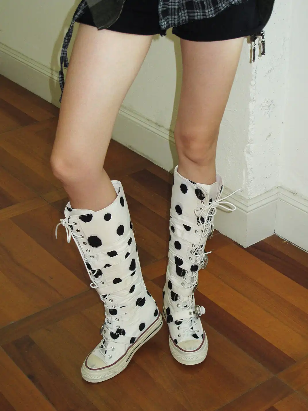 Mooreyu Atelier | White Polka Dot Lace-Up Boots