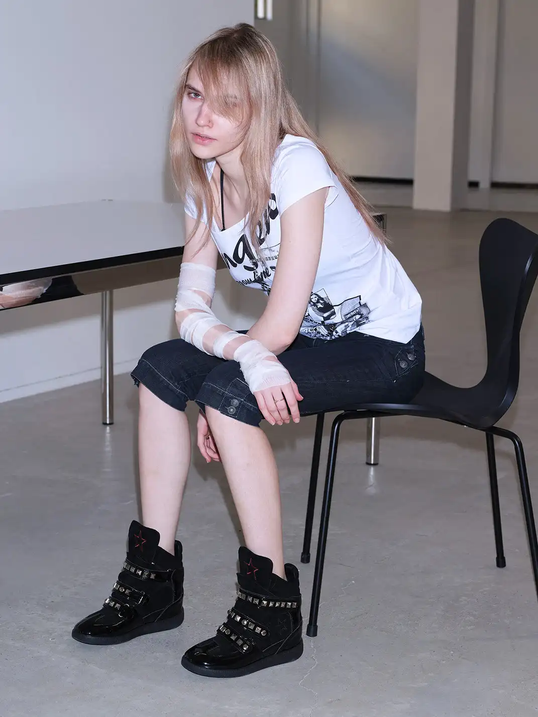 Mooreyu Atelier | Retro Cowhide Wedge Shoes with Studs