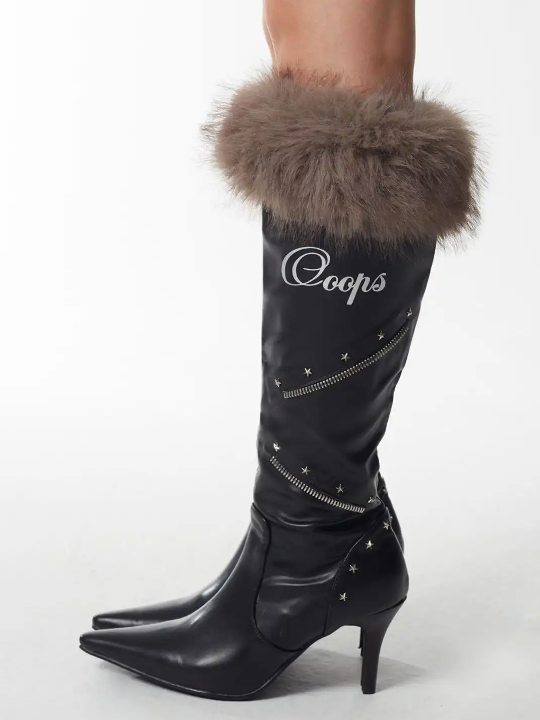 Ooops333 | Plush Pointed-Toe High-Heeled Boots