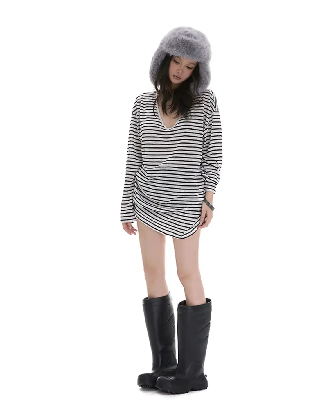 itsdinn | U-Neck Striped Long-Sleeved T-Shirt