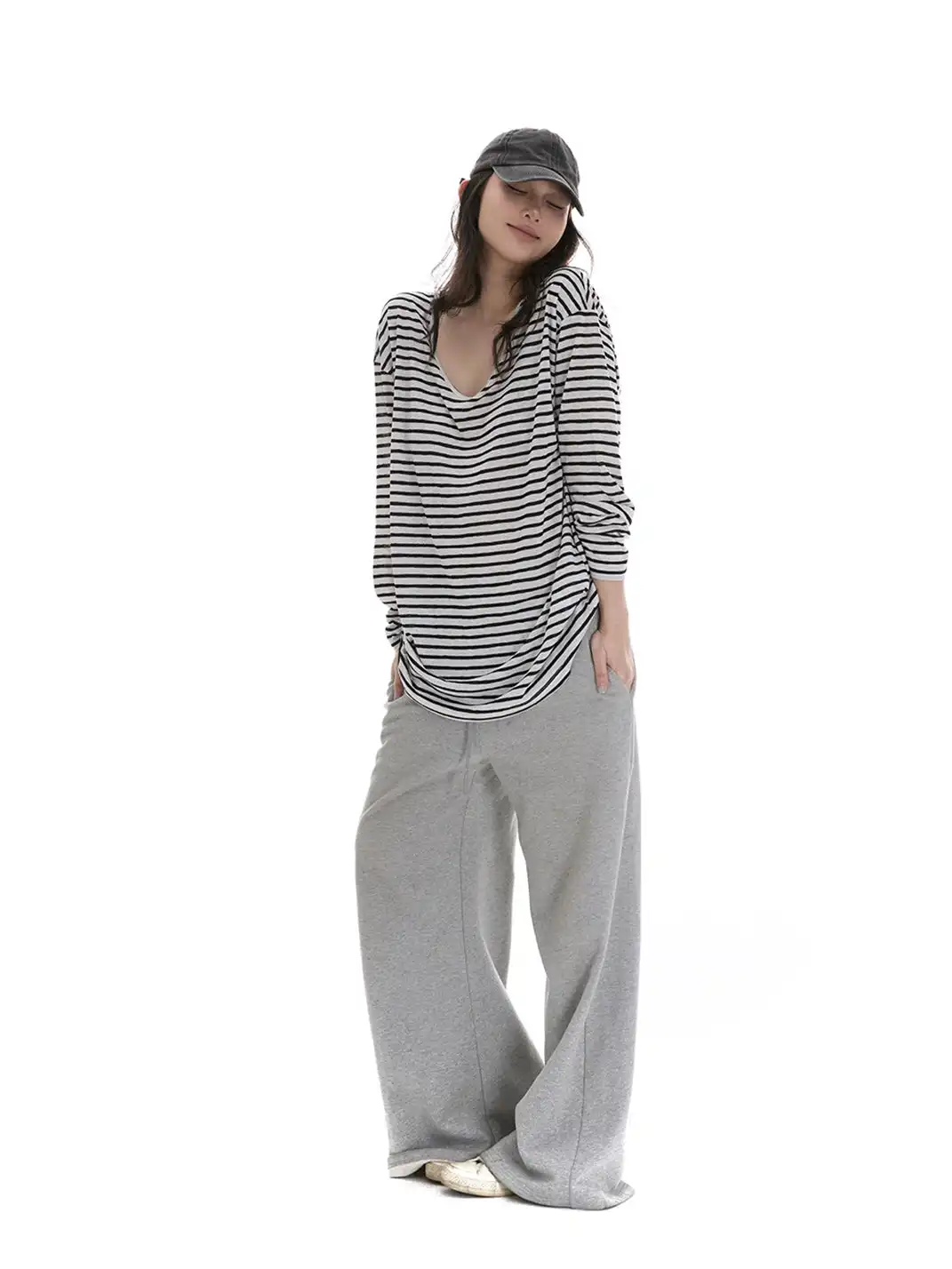 itsdinn | U-Neck Striped Long-Sleeved T-Shirt