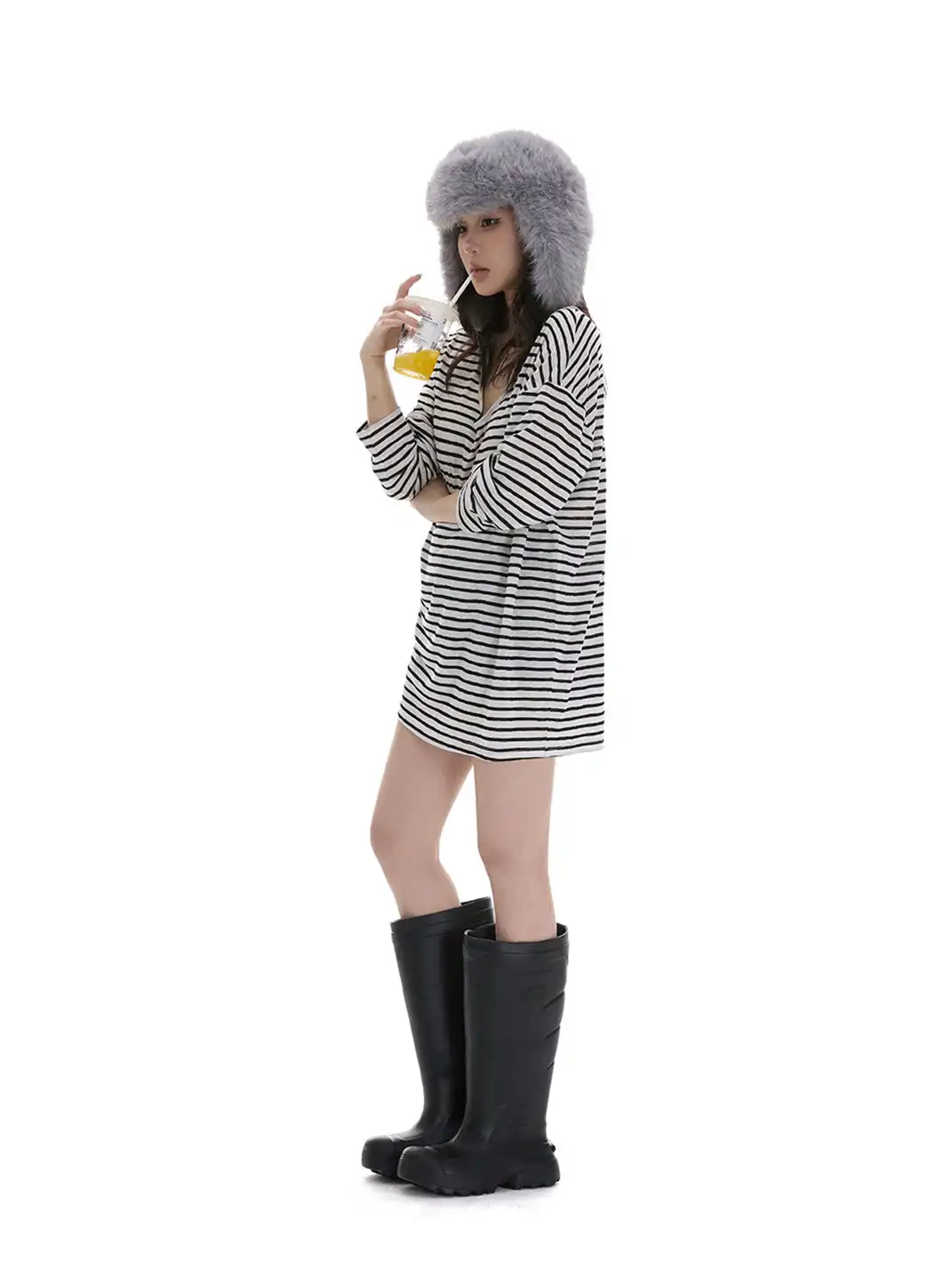 itsdinn | U-Neck Striped Long-Sleeved T-Shirt