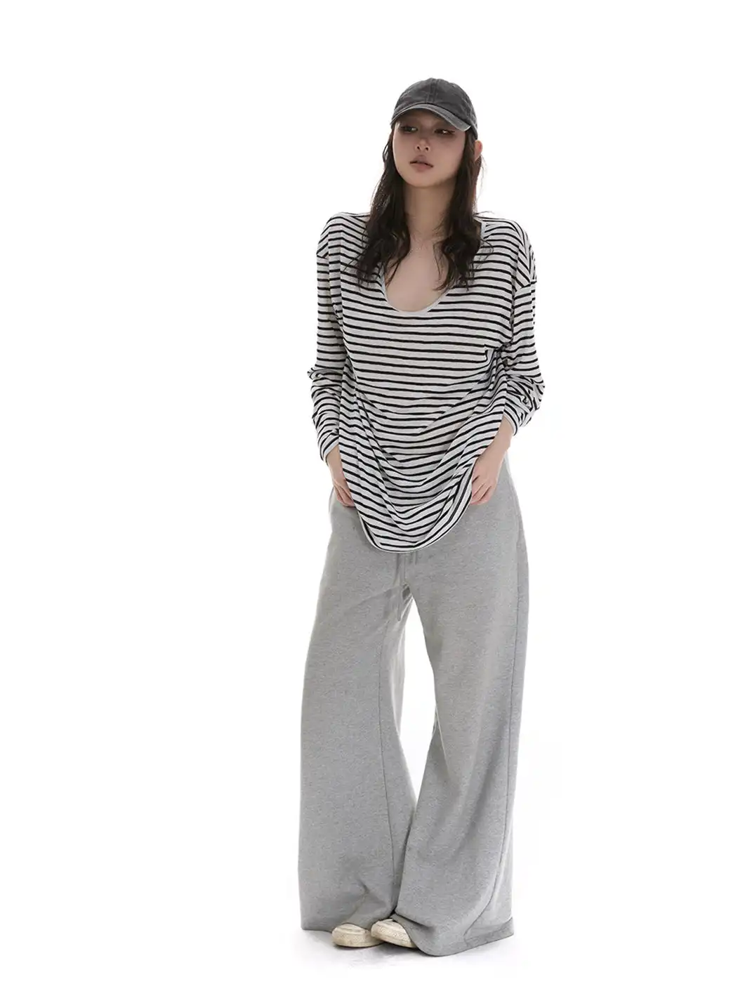 itsdinn | U-Neck Striped Long-Sleeved T-Shirt