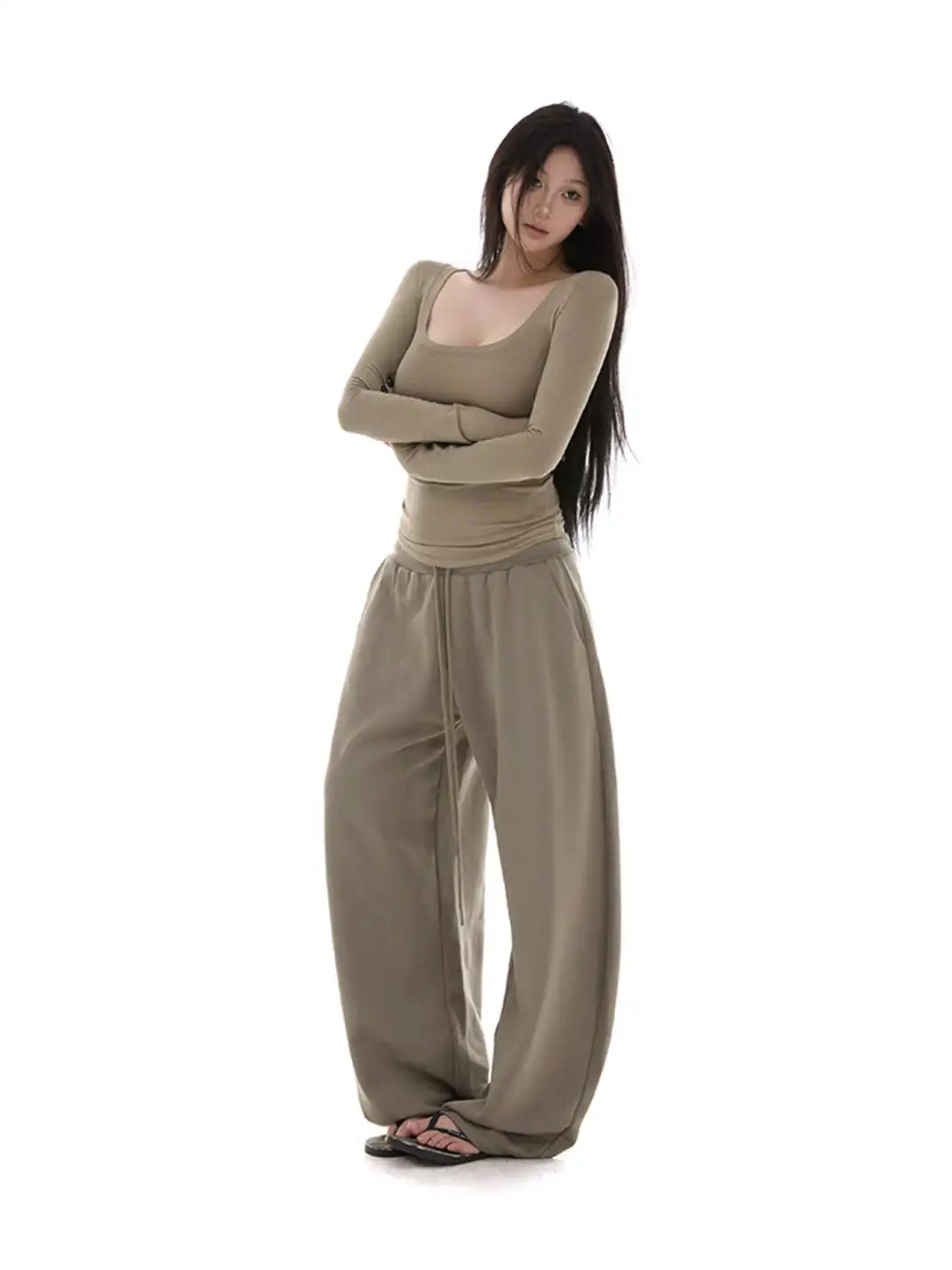 itsdinn | Curved Lace-Up Sweatpants