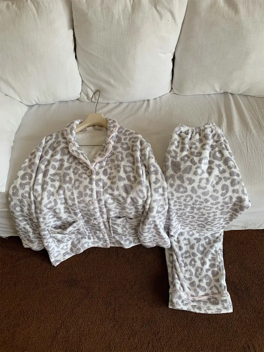 itsdinn | Grey And Pink Leopard Print Pajama Set