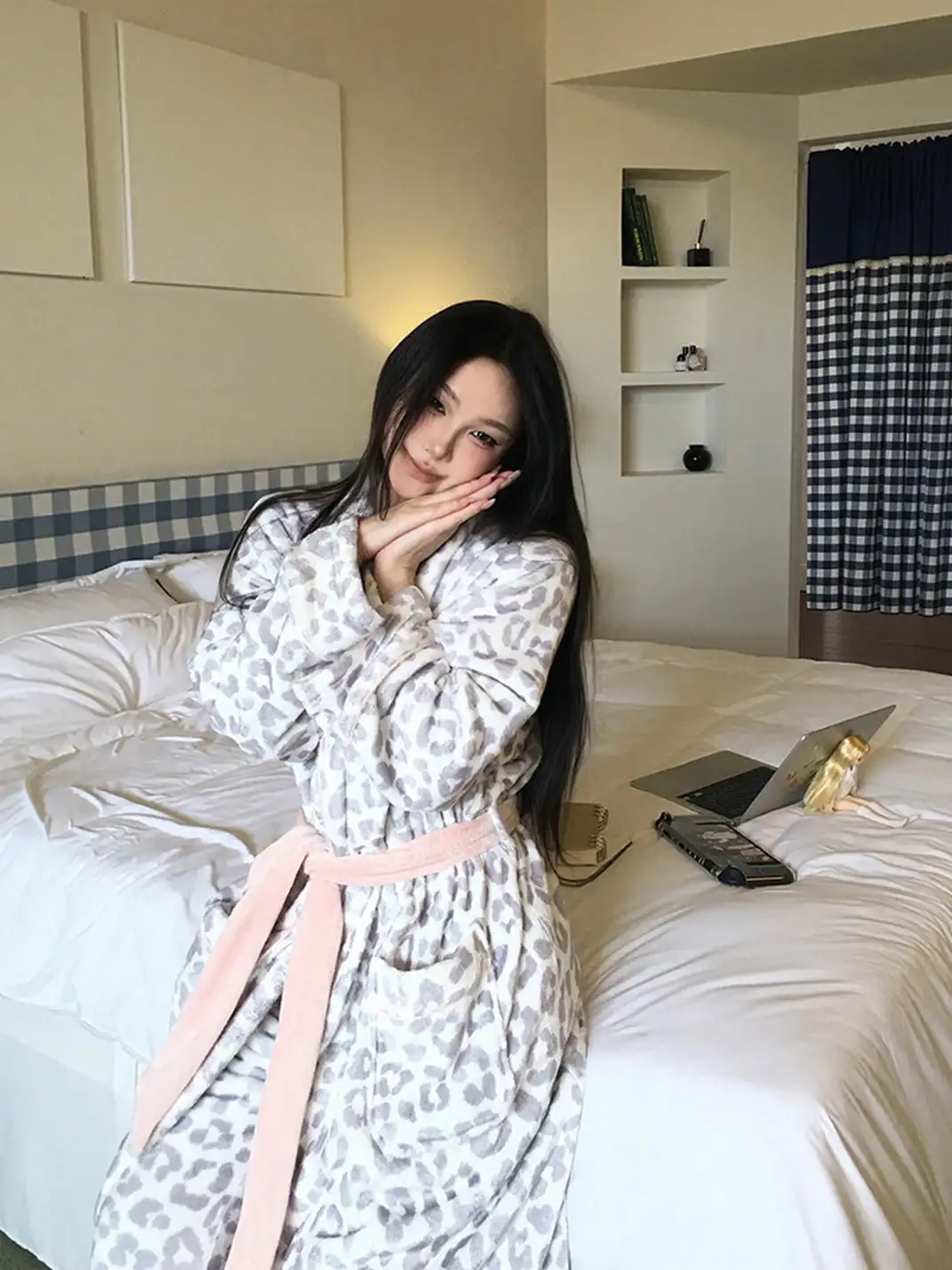 itsdinn | Grey And Pink Leopard Print Pajama Set