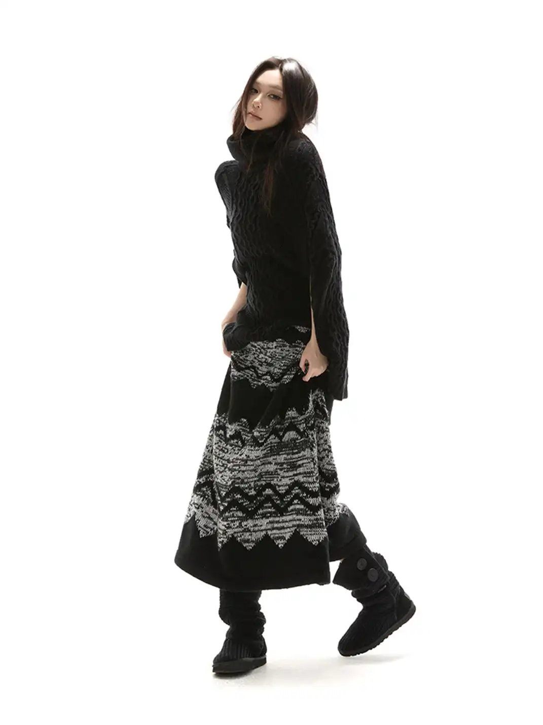 itsdinn | High-Neck Cable Knit Sweater