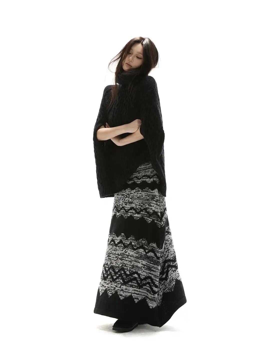 itsdinn | High-Neck Cable Knit Sweater