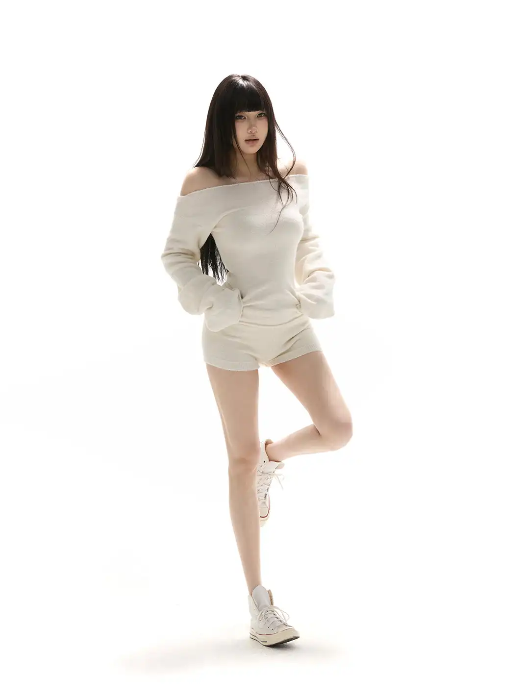 itsdinn | Off-The-Shoulder Fitted Knit Top And Shorts Two-Piece Set