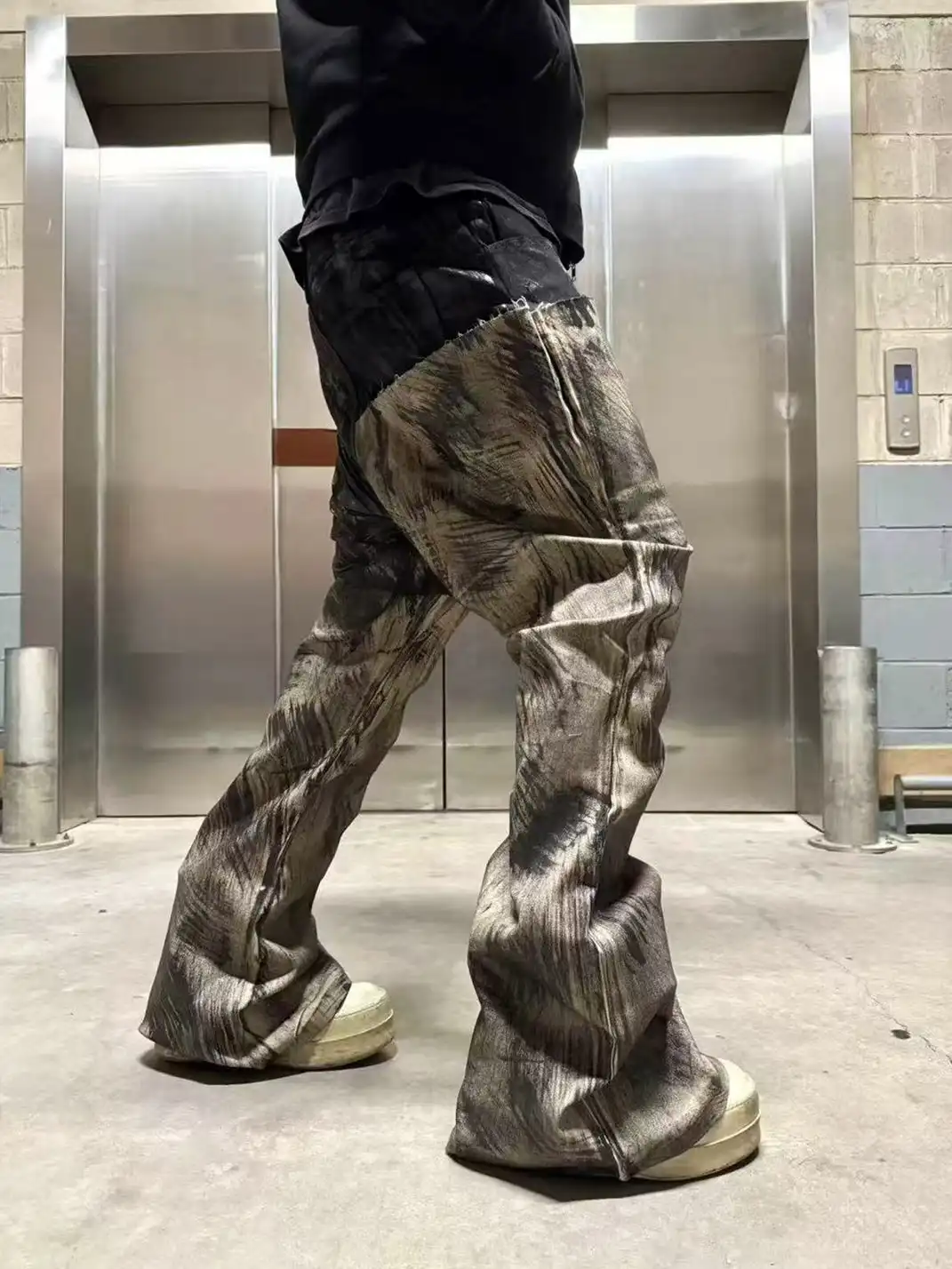 Disark | Waxed Double-Layered Flared Pants