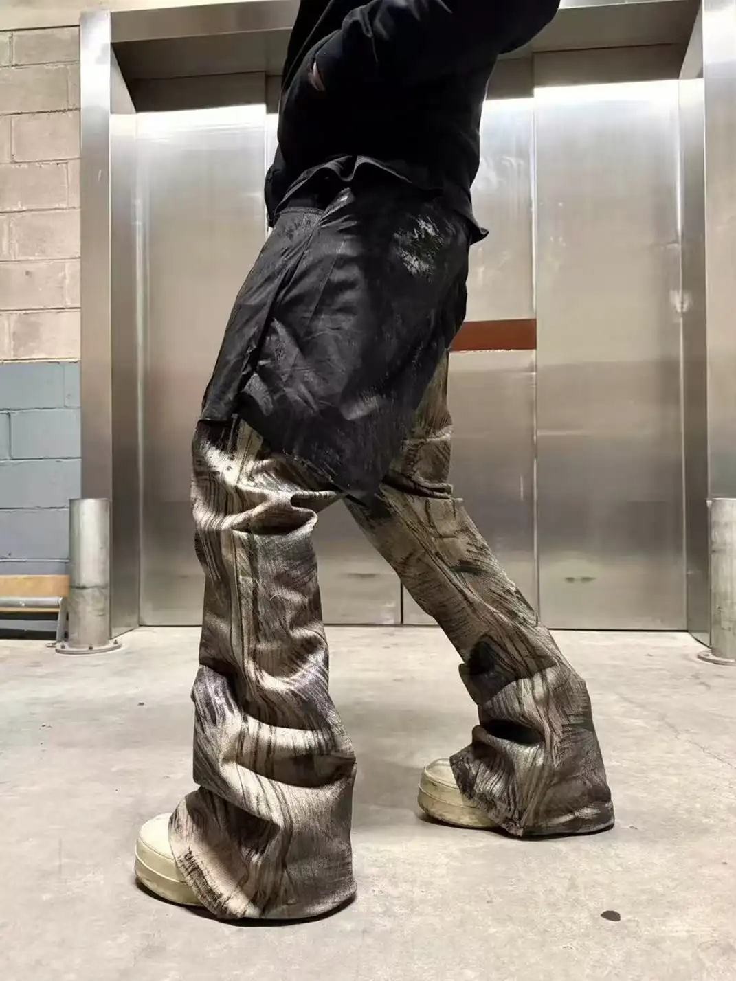 Disark | Waxed Double-Layered Flared Pants