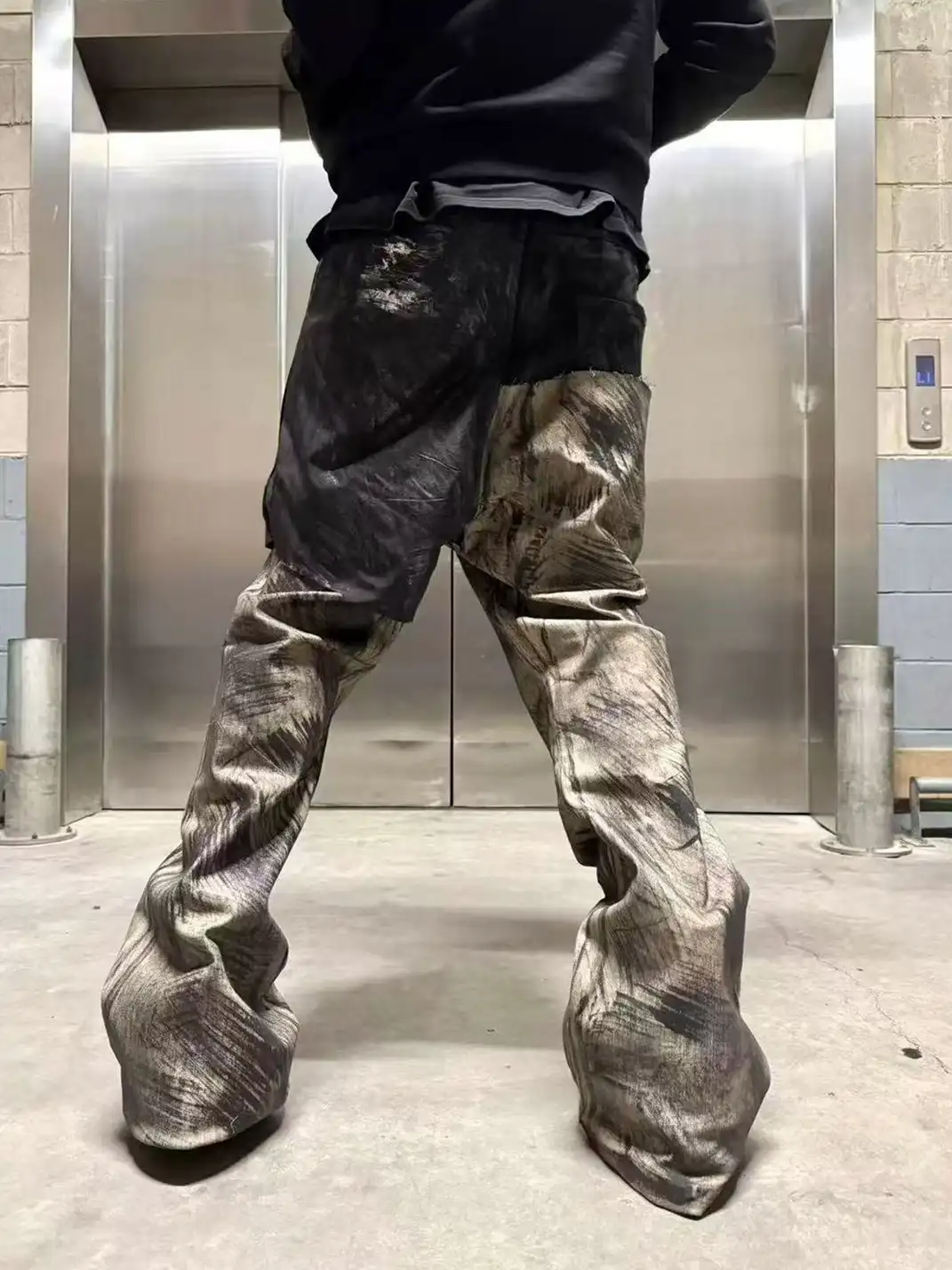 Disark | Waxed Double-Layered Flared Pants