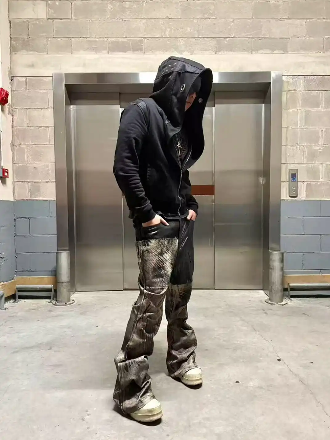 Disark | Waxed Double-Layered Flared Pants