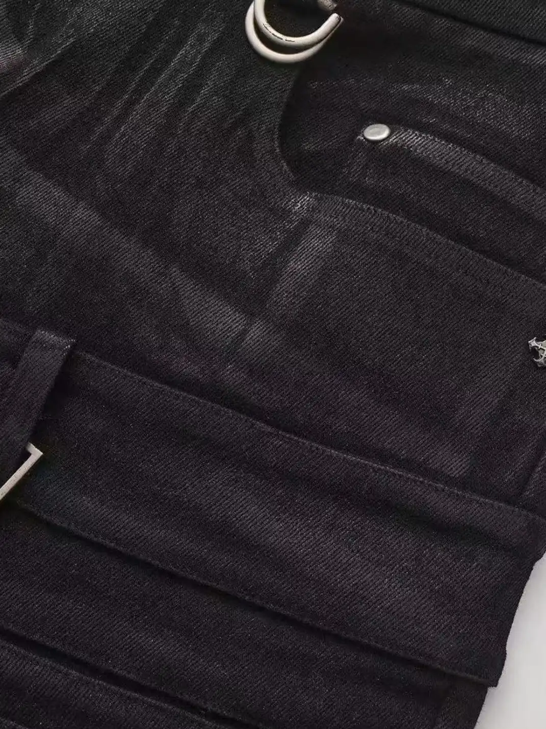 Disark | Irregularly Structured Waxed Jeans