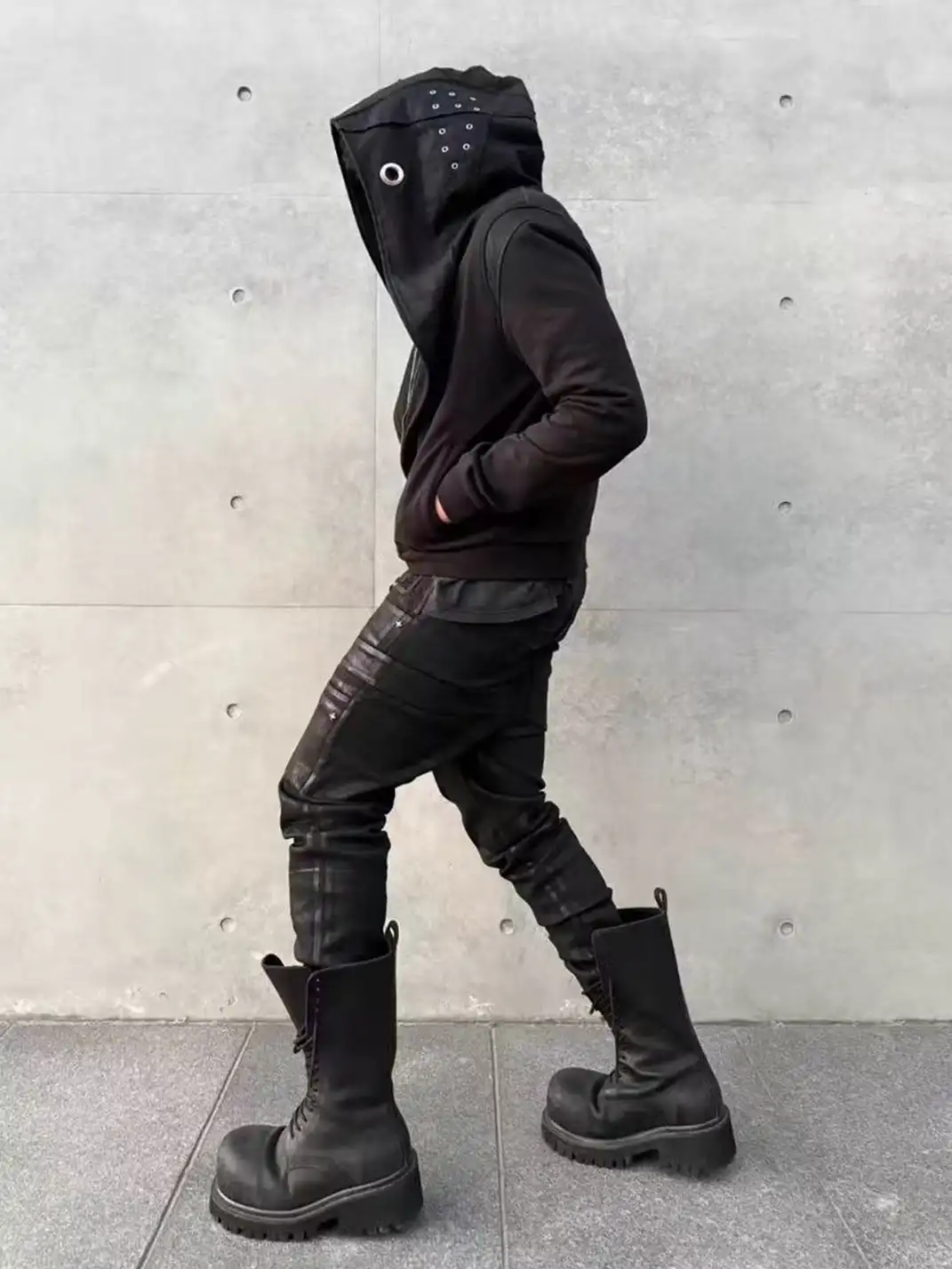 Disark | Irregularly Structured Waxed Jeans