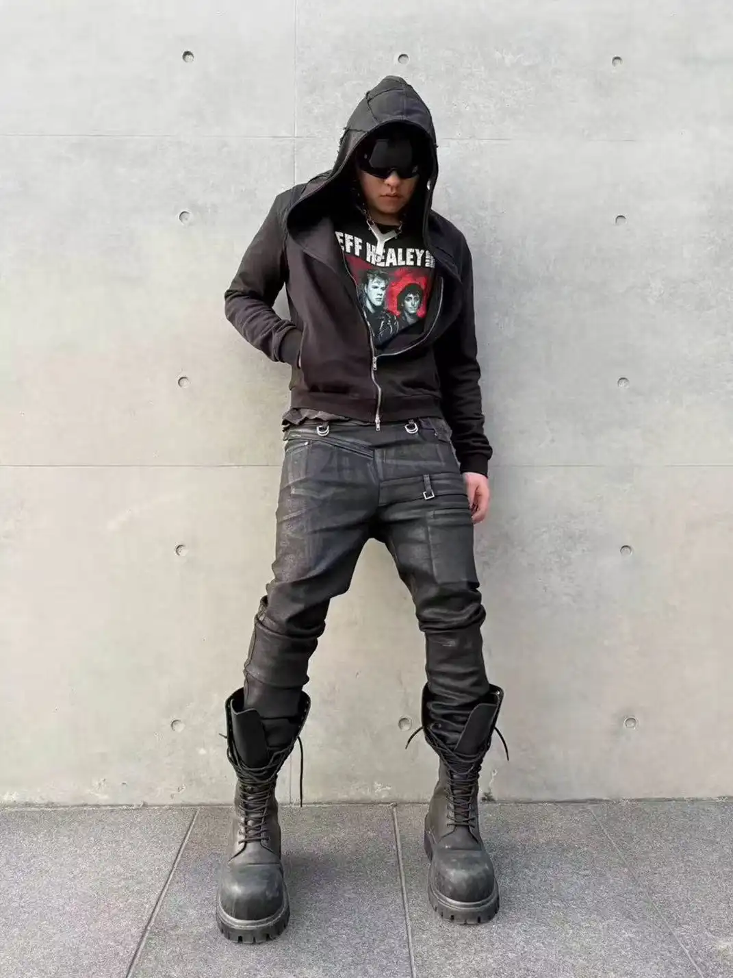Disark | Irregularly Structured Waxed Jeans