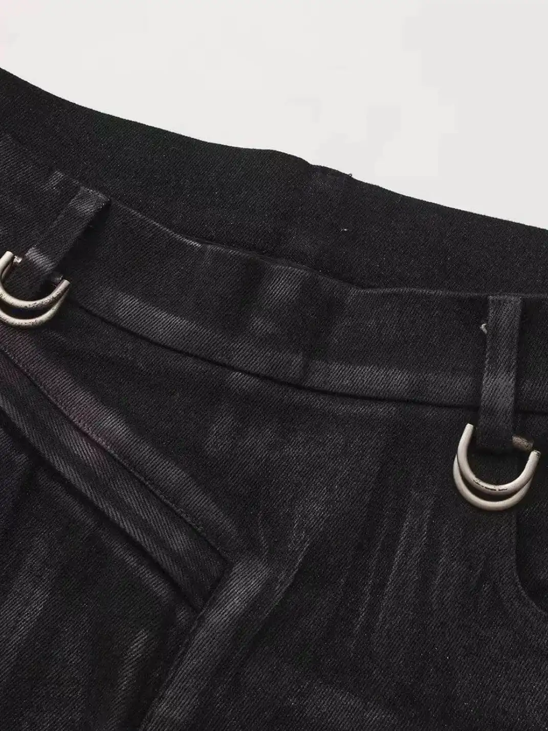 Disark | Irregularly Structured Waxed Jeans