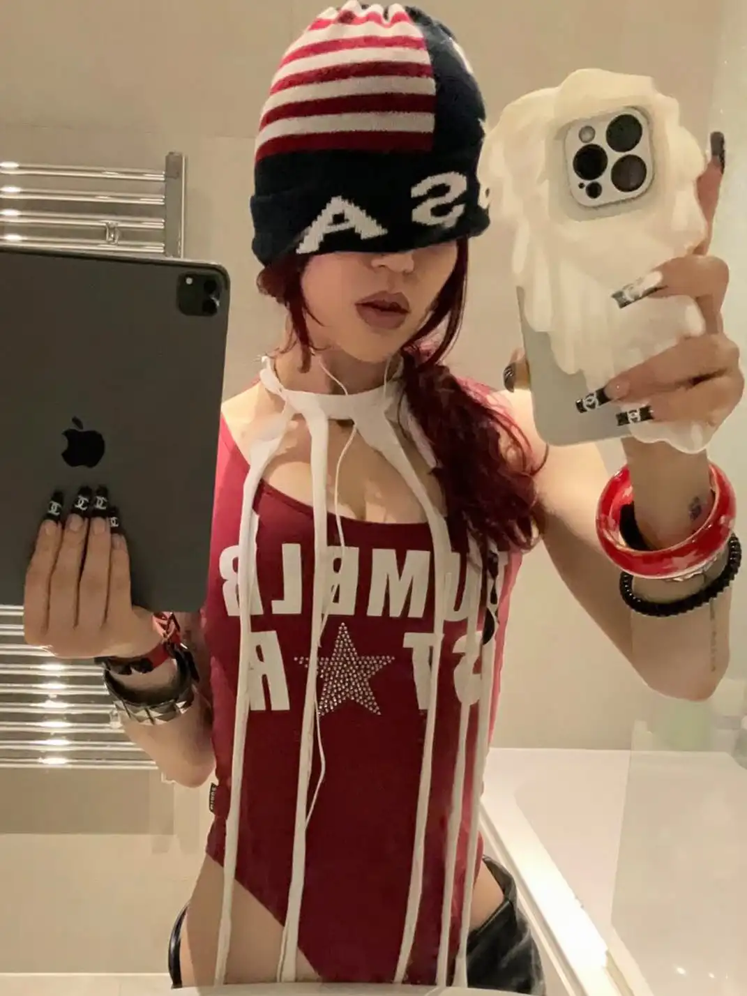 HSUX OFFICIAL | Silk Black and White Wings Phone Case
