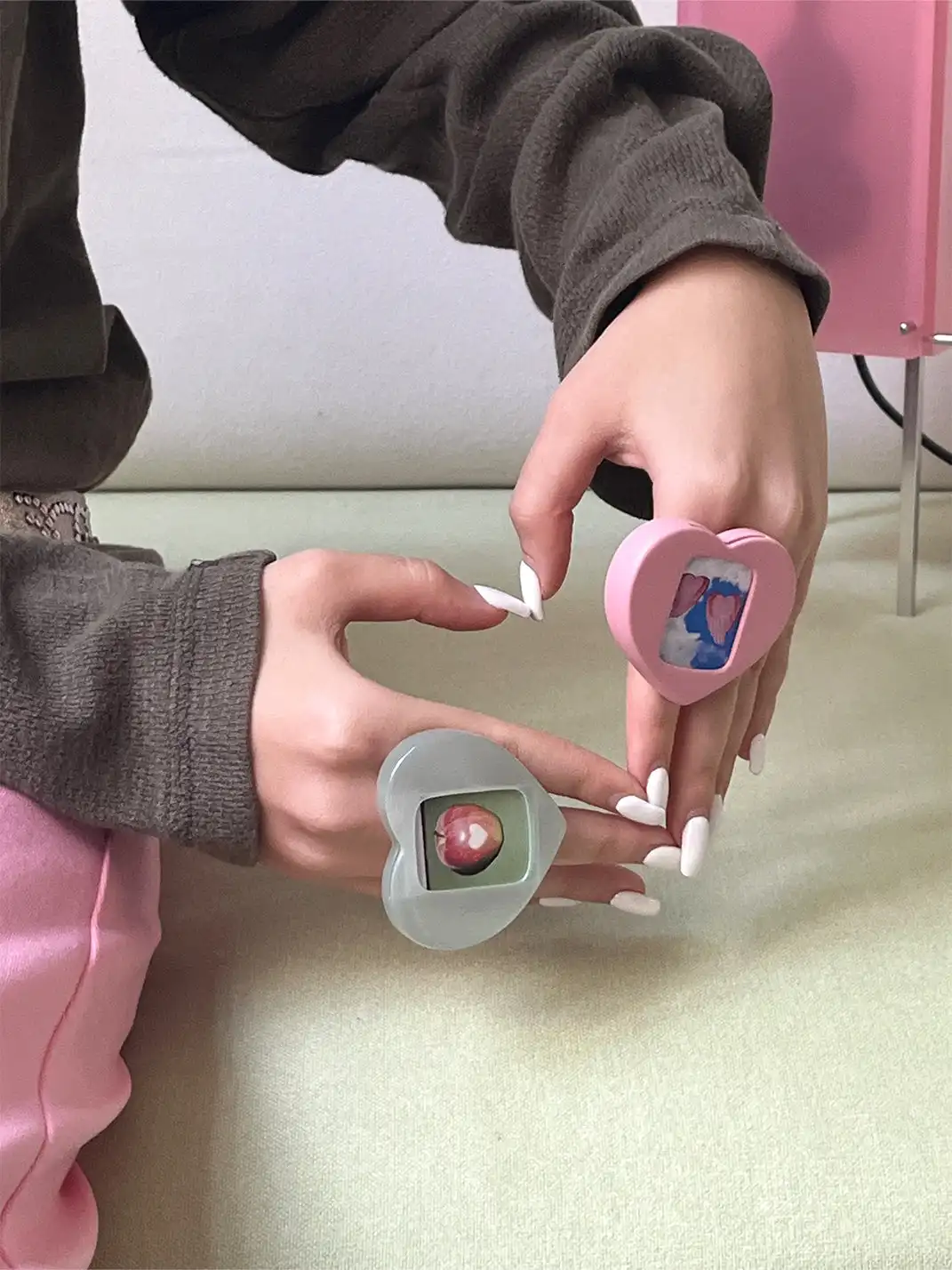 HSUX OFFICIAL | Heart-Shaped Photo Box Ring