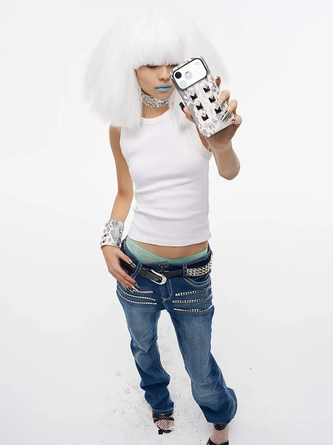 HSUX OFFICIAL | Rivet Print Phone Case