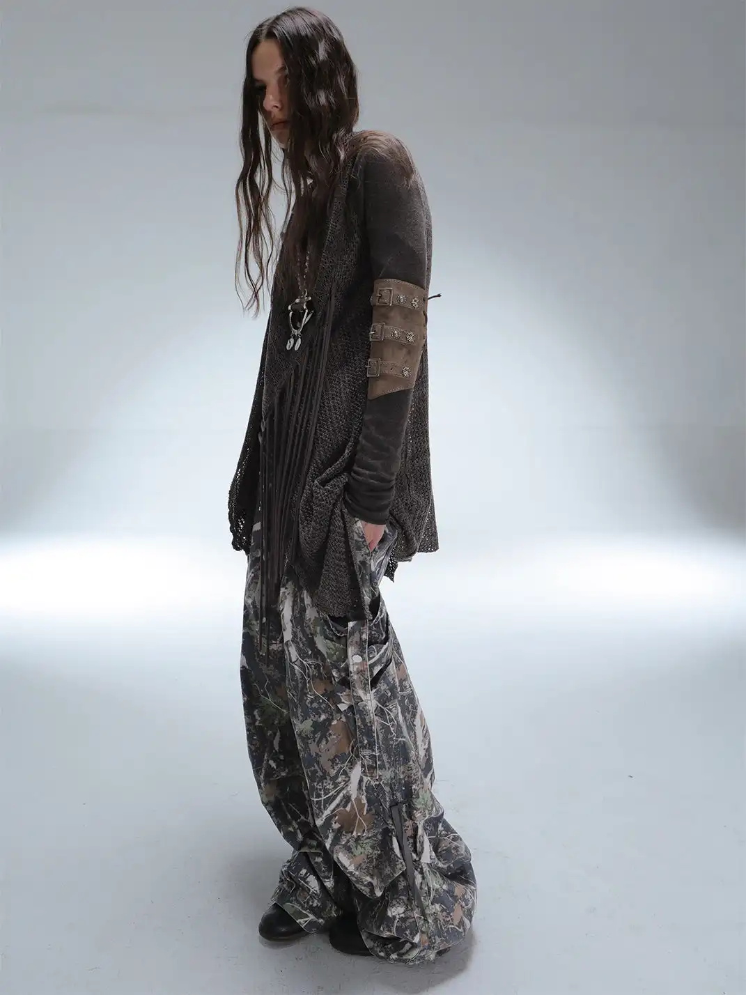 DoublePunch | Low-Rise Straight-Leg Wide-Leg Cargo Pants With Pockets