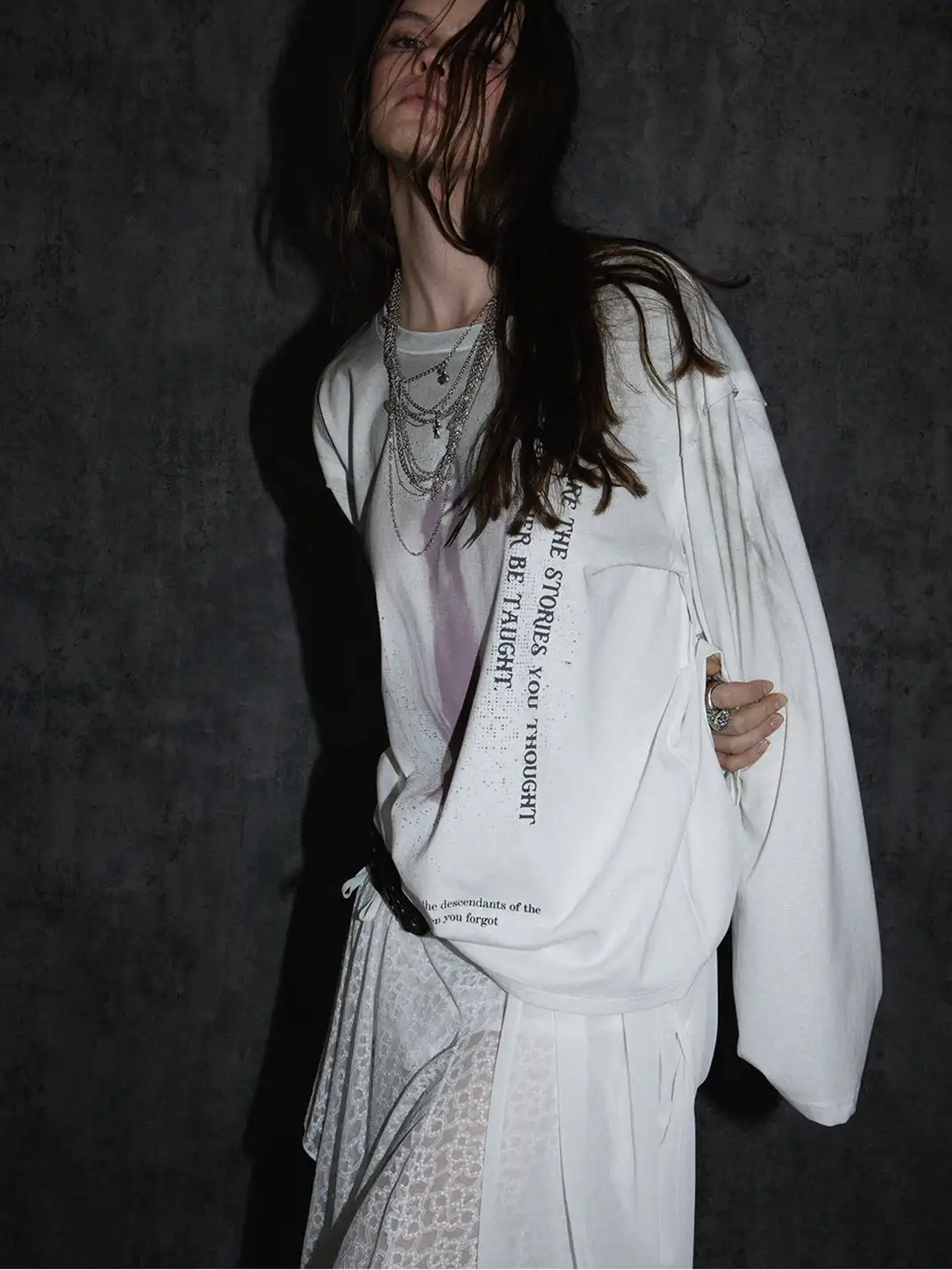 DoublePunch | Crew Neck Printed Long-Sleeved T-Shirt