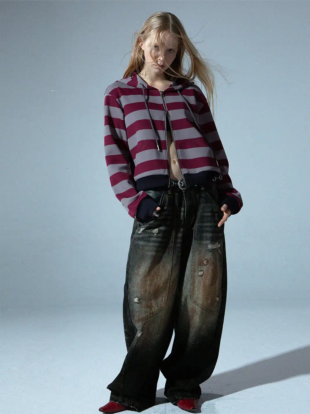 DoublePunch | Distressed Mud-Dyed Low-Rise Curved Jeans